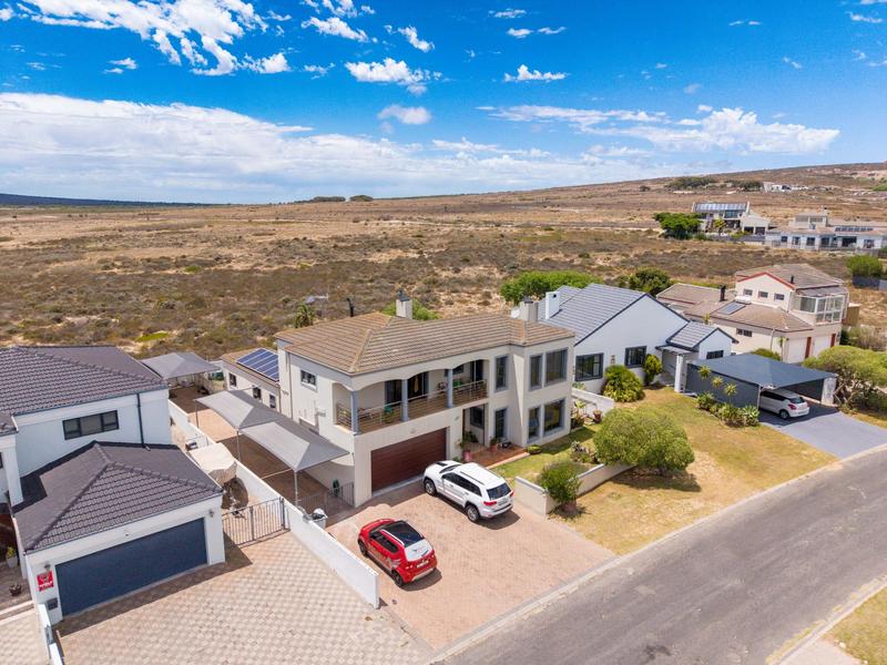 4 Bedroom Property for Sale in Country Club Western Cape